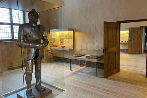 From Riga: Private Transfer to Vilnius with Sightseeing