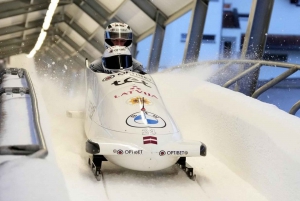 Ryga: przejażdżka bobslejowa i saneczkowa w Siguldzie z transportem z hotelu