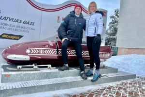 Ryga: przejażdżka bobslejowa i saneczkowa w Siguldzie z transportem z hotelu