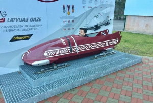 Ryga: przejażdżka bobslejowa i saneczkowa w Siguldzie z transportem z hotelu