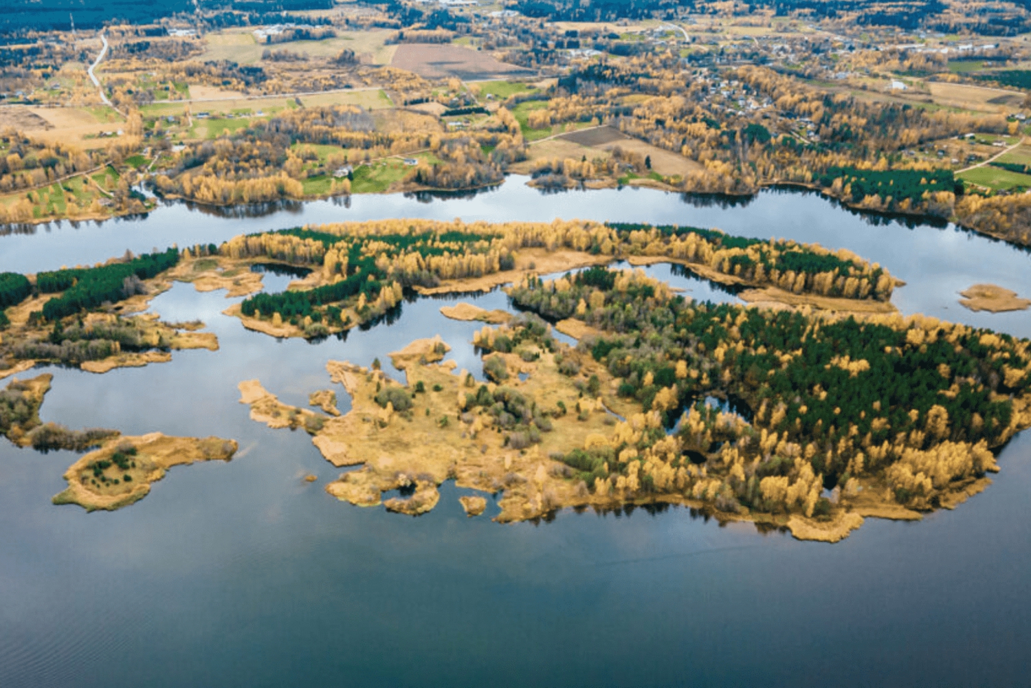 Riga : visite de l'île de la Mort (Nāves Sala) avec tour en bateau