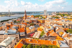Riga: e-bus tour door de oude stad met audiogids en welkomstdrankje