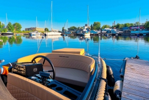 Riga: Private Boat Tour City Canal and Daugava River