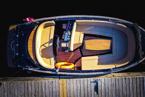 Riga: Private Boat Tour City Canal and Daugava River