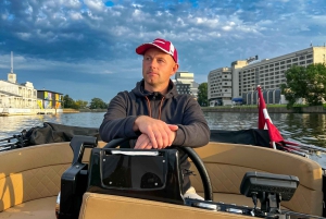 Riga: Private Boat Tour City Canal and Daugava River