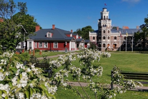 Riga: Private Sigulda, Turaida, and Gauja National Park Tour