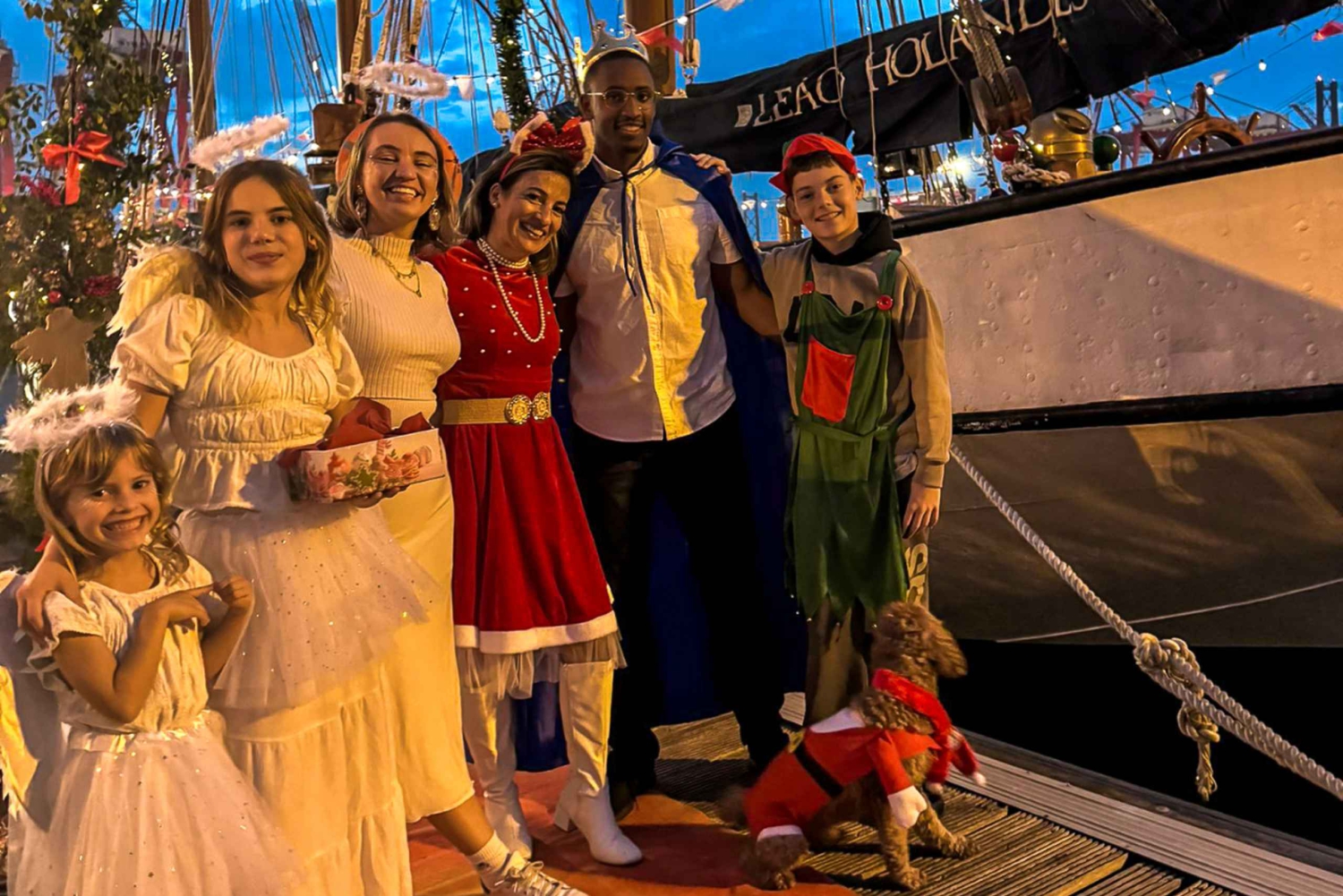 Lisbon Christmas Lights Cruise on the Tagus with Hot Drink