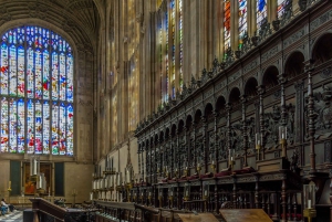 Cambridge: Alumni-Led Walking & Punting Tour w/Kings College