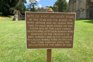 Von London aus: Geführte Tagestour nach Glastonbury und zur Cheddar-Schlucht