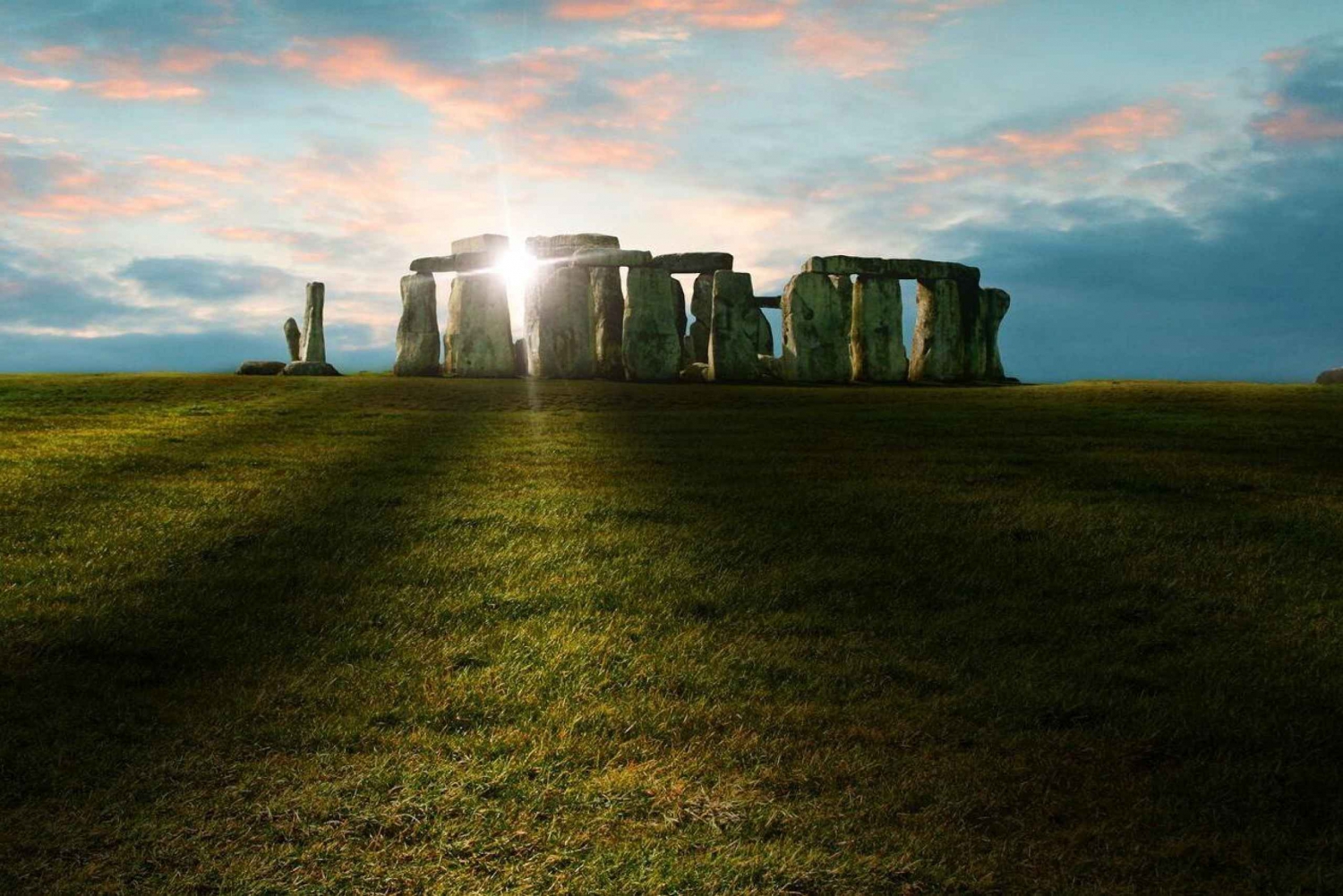 Da Londra: Tour di un giorno intero all'alba di Stonehenge, Bath e Lacock