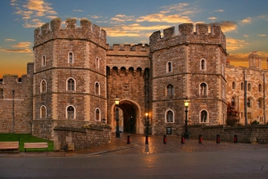 From London: Stonehenge, Windsor and Salisbury Guided Tour