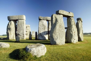 From London: Stonehenge, Windsor and Salisbury Guided Tour