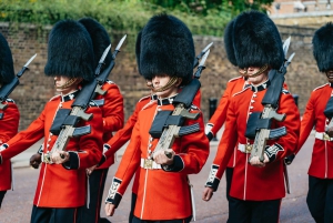 London: Experience the Changing of The Guard