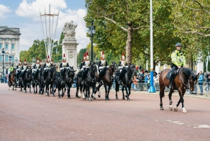 London: Experience the Changing of The Guard