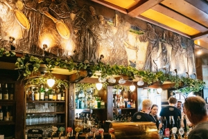 London: Historic Pubs of Central London Walking Tour