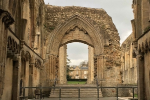 London: Stonehenge, Glastonbury & Avebury Small Group Tour