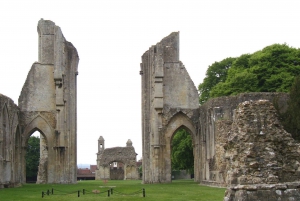London: Stonehenge, Glastonbury & Avebury Small Group Tour