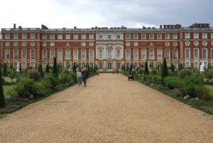 Windsor Castle Hampton Court palace Private Tour with Ticket