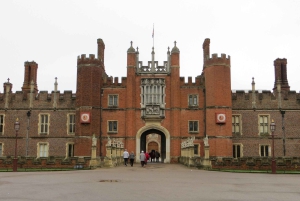 Windsor Castle Hampton Court palace Private Tour with Ticket