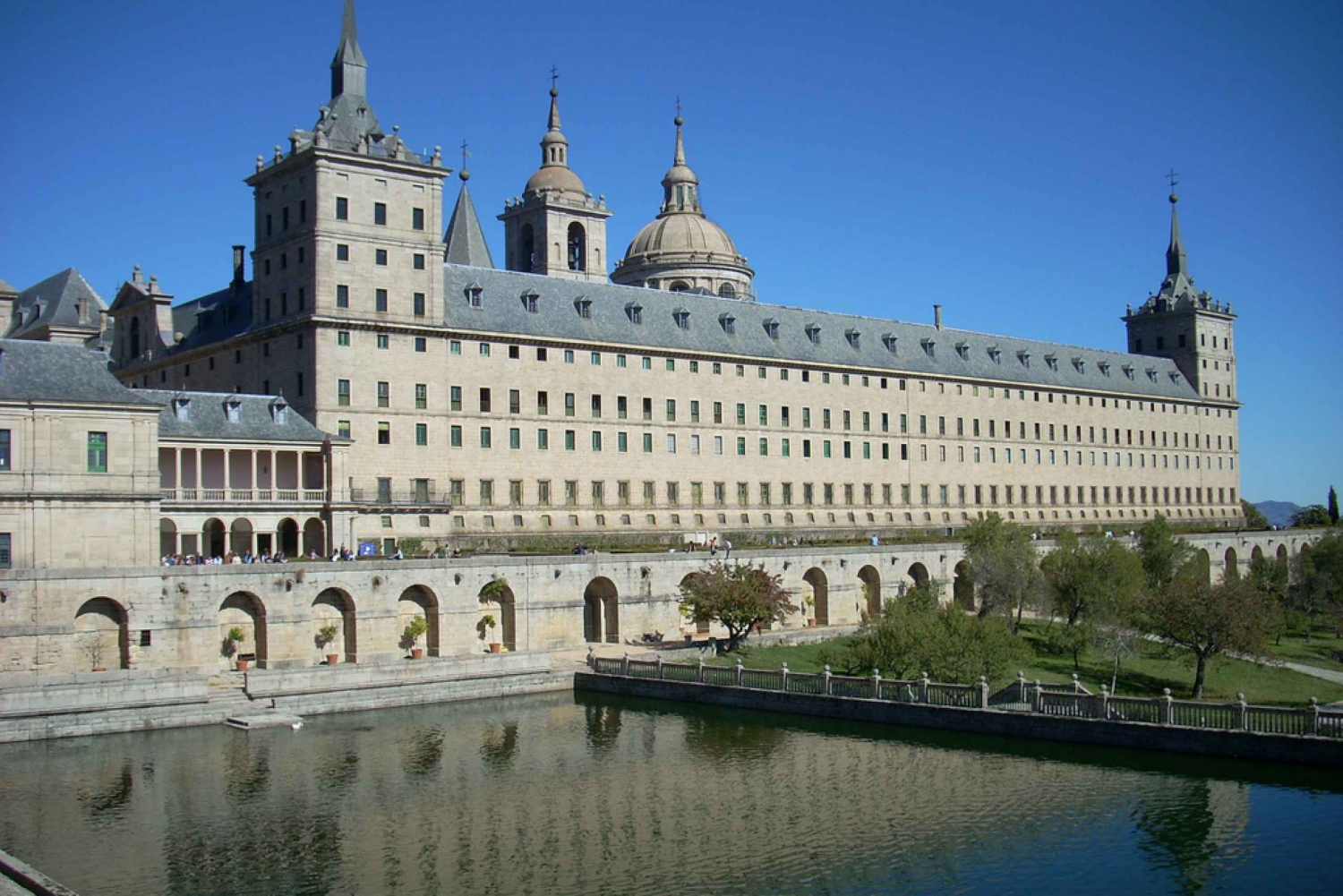 From Madrid: Escorial Monastery & Valley of the Fallen Trip