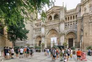 From Madrid: Toledo, Segovia, & Alcazar Small-Group Tour