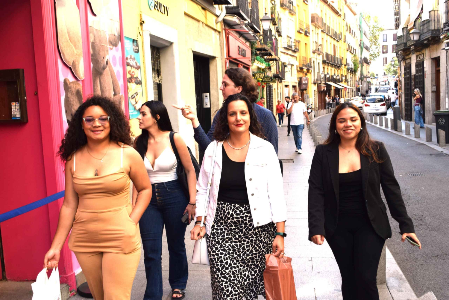 Madrid: Guidet rundvisning på hundrede år gamle restauranter med tapasmiddag