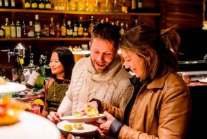 Madrid: Local Tapas and Wine Tour with Drinks & Views