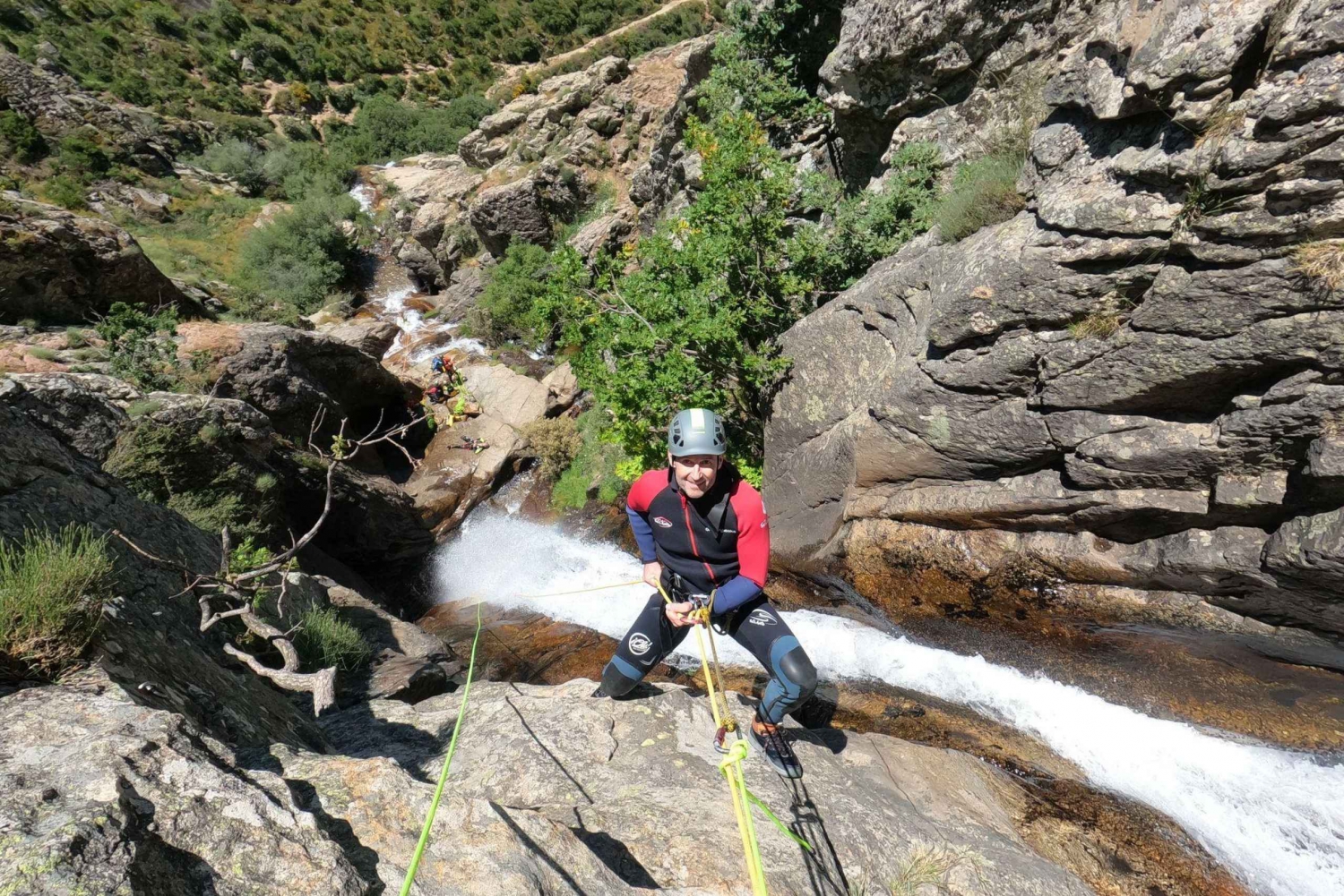 Madrid: Yksityinen Canyoning-seikkailukierros kuljetuksen kanssa