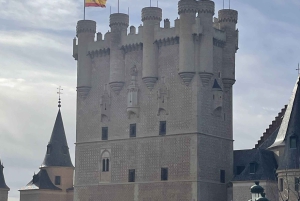 Madrid: Private Tour to Avila & Segovia with Hotel Pick Up