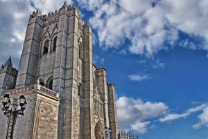Madrid: Tour of Avila & Salamanca
