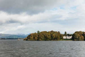 From Manchester: Lake District Bus Tour & Windermere Cruise