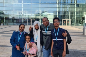 Manchester: Salford Quays Guided Walking Tour