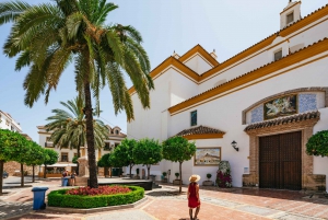 From Costa del Sol: Mijas, Marbella and Puerto Banús Tour