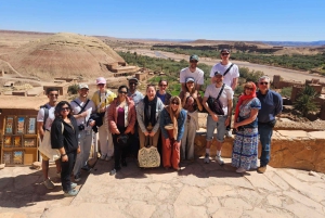 3 päivän matka Marrakechista Merzougan: kameli, mönkijä, yö leirissä