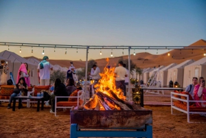 3 päivän matka Marrakechista Merzougan: kameli, mönkijä, yö leirissä