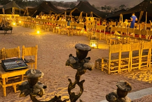 Marrkech: Solnedgång i Agafay-öknen med kamel, middag och show