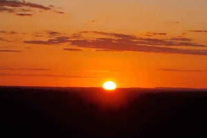 Marrkech: Solnedgång i Agafay-öknen med kamel, middag och show