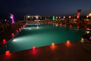 Marrkech: Solnedgång i Agafay-öknen med kamel, middag och show