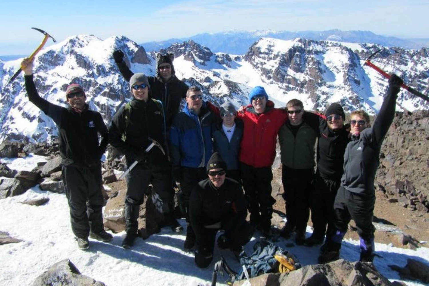 トゥブカル山に登る：マラケシュからの3日間のトレッキング