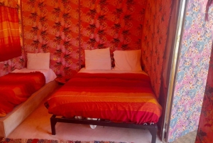 From Fes: 2-Day Desert Tour with Return to Fes or Marrakech