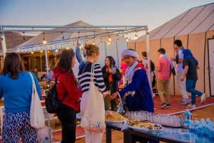 マラケシュ発：3日間のメルズーガ砂漠ツアー（ラクダ乗り体験付き）