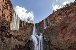 Marrakeshista: Ouzoudin vesiputoukset, veneretki ja lounas
