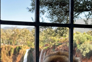 Marrakeshista: Ouzoudin vesiputoukset, veneretki ja lounas