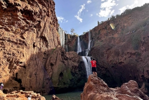 Marrakeshista: Ouzoudin vesiputoukset, veneretki ja lounas