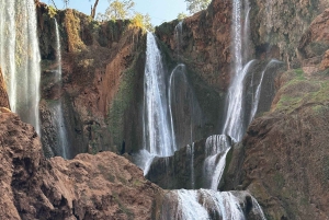 Marrakeshista: Ouzoudin vesiputoukset, veneretki ja lounas