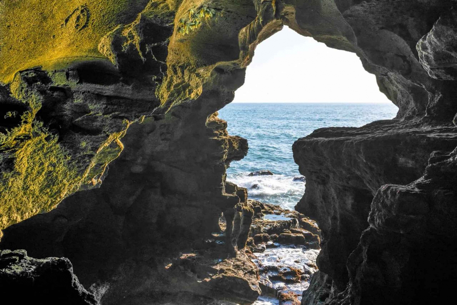 マラケシュ：シェフシャウエンと砂漠を経由するタンジェへの7日間ツアー