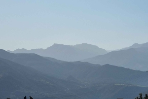 マラケシュ発：ラクダ乗り、サンドボード、メルズーガ3日間、砂漠ツアーをお楽しみください