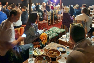 Marrakech: Kamelenrit in Agafay, dinershow en toegang tot het zwembad