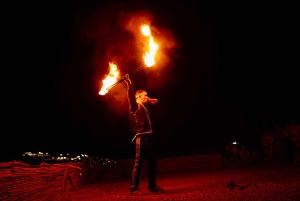 Marrakesh: kamelenrit, diner en vuurshow in de Agafay-woestijn