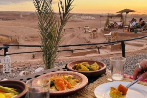Marrakech: tour en quad por el desierto de Agafay, paseo en camello, cena y espectáculo.